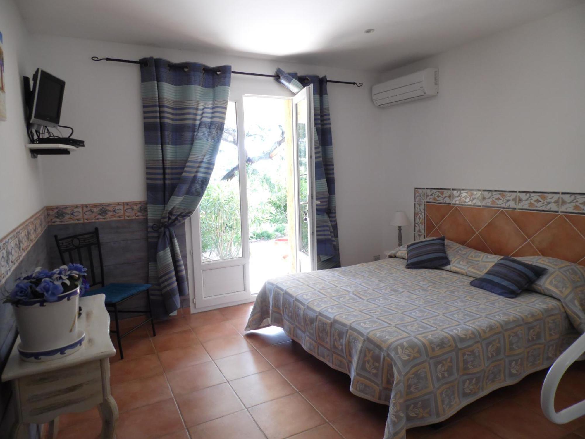 פורטו-וישיו Locations Residence Rocca Rossa Palombaggia Classees 3 Etoiles מראה חיצוני תמונה